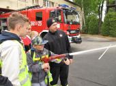 Odwiedzili zawodowych strażaków