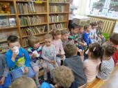 Z wizytą w wyszanowskiej bibliotece 