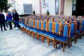 Za darmo odnowili 130 krzeseł