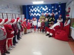 Odwiedziny Świętego Mikołaja w Szkole Podstawowej im. Królowej Jadwigi w Pieczyskach