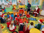 Policyjny Mikołaj z wizytą u najmłodszych i nie tylko [ZDJĘCIA]