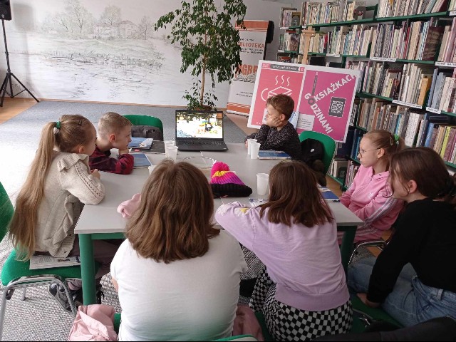 DKK dla Dzieci w Wieruszowie - Koronkowa robota