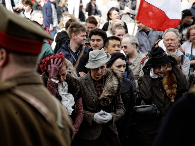 Mieszkańcy regionu wzięli udział w Katyńskim Marszu Cieni